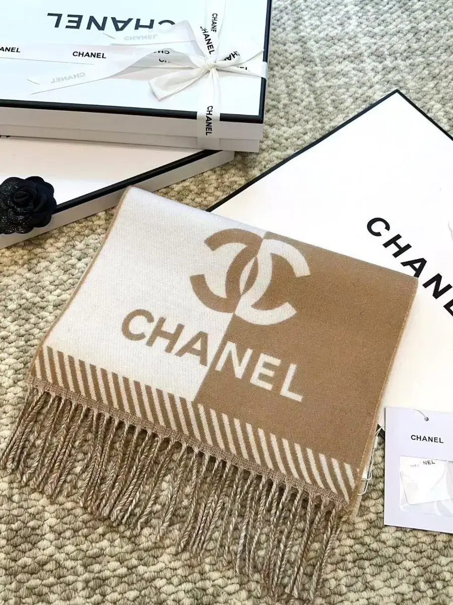 CHANEL샤넬 양면 컬러 프린트 자카드 스카프