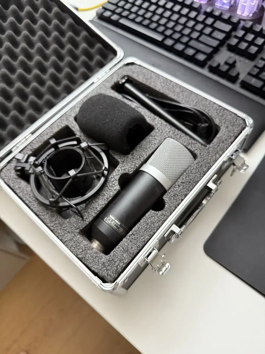 Joytron HD-20K Condenser Microphone