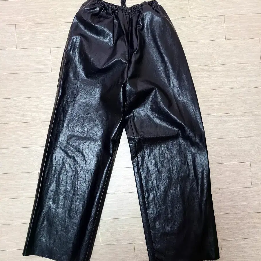 NOTHINGEVERYTHING VEGAN LEATHER PANTS