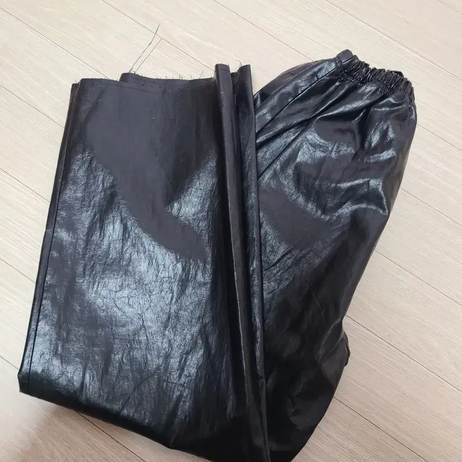 NOTHINGEVERYTHING VEGAN LEATHER PANTS