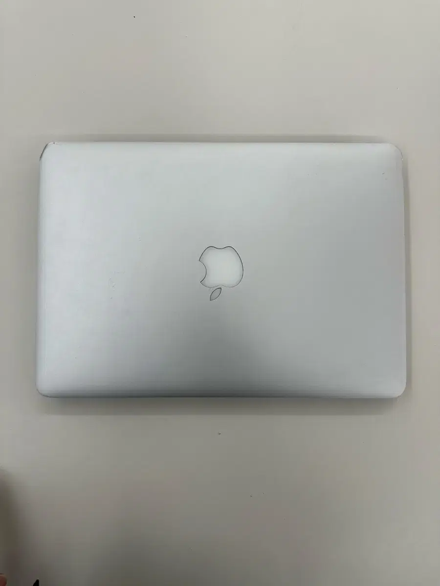 MacBook Pro 13-inch 2014 - 200 battery cycles