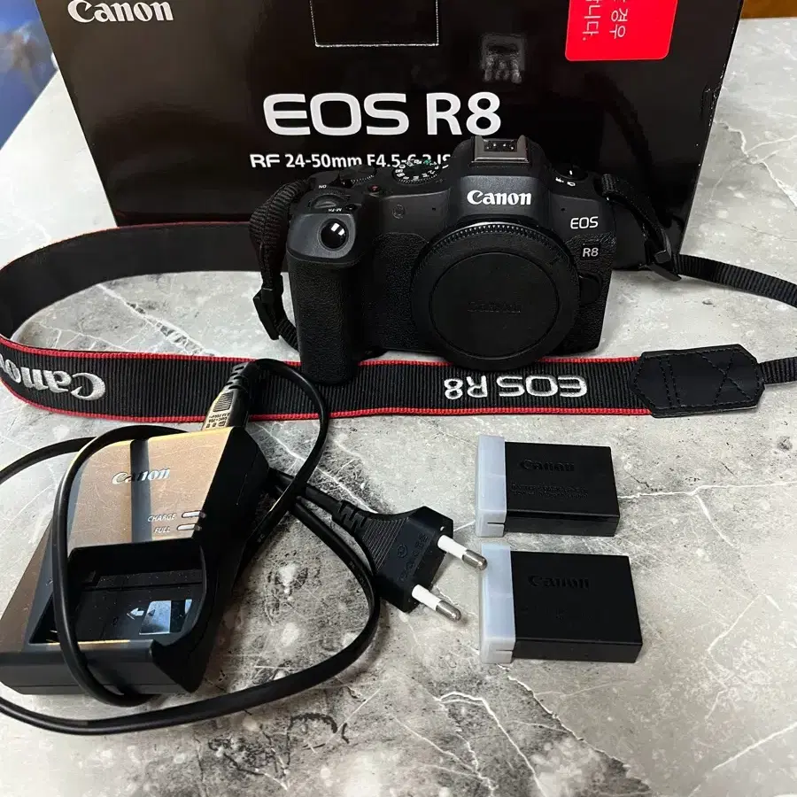 캐논 eos r8 카메라 바디 S급 풀박스