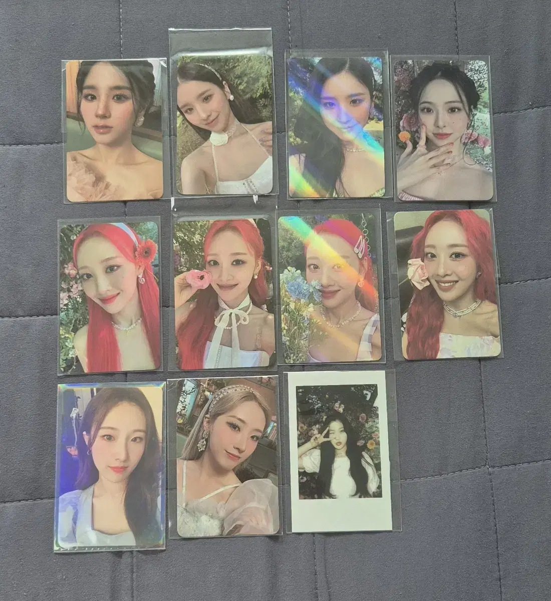 Loona of the Month Flipdat unreleased photocard pre-order benefit photocard hologram pola Quick sale of photo kards