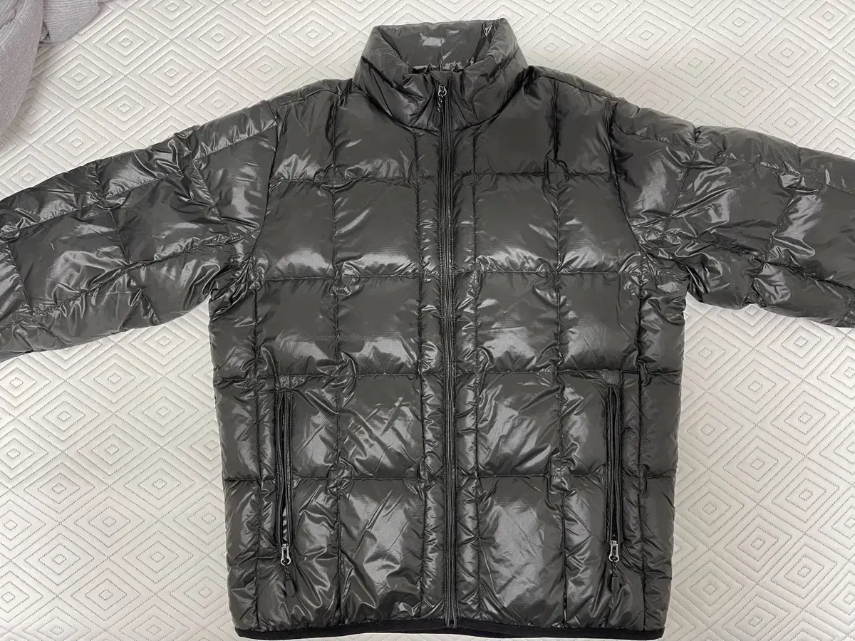 디스이즈네버댓 패딩 PERTEX Light Down Jacket