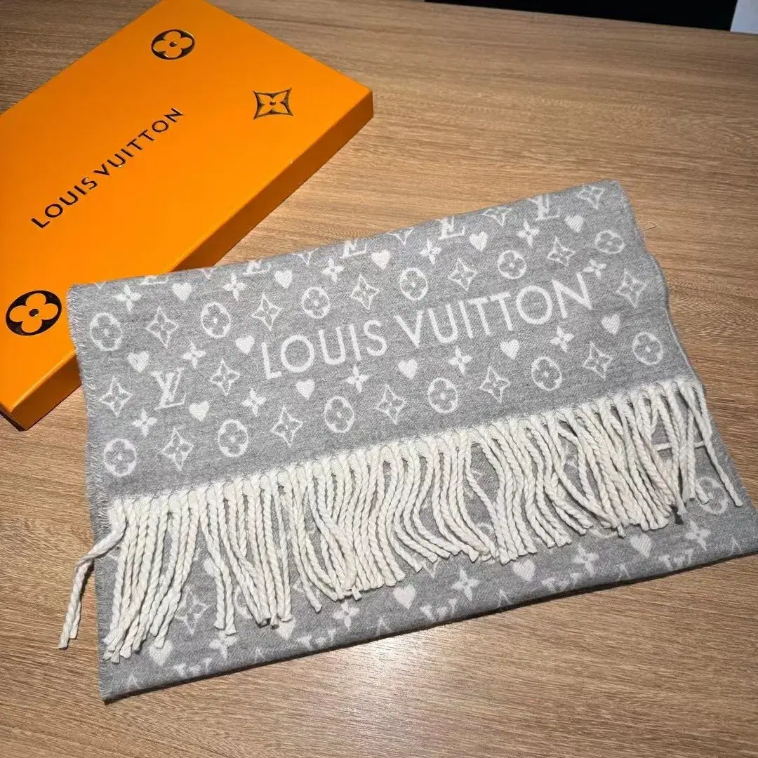 Louis Vuitton루이 뷔 통 스카프