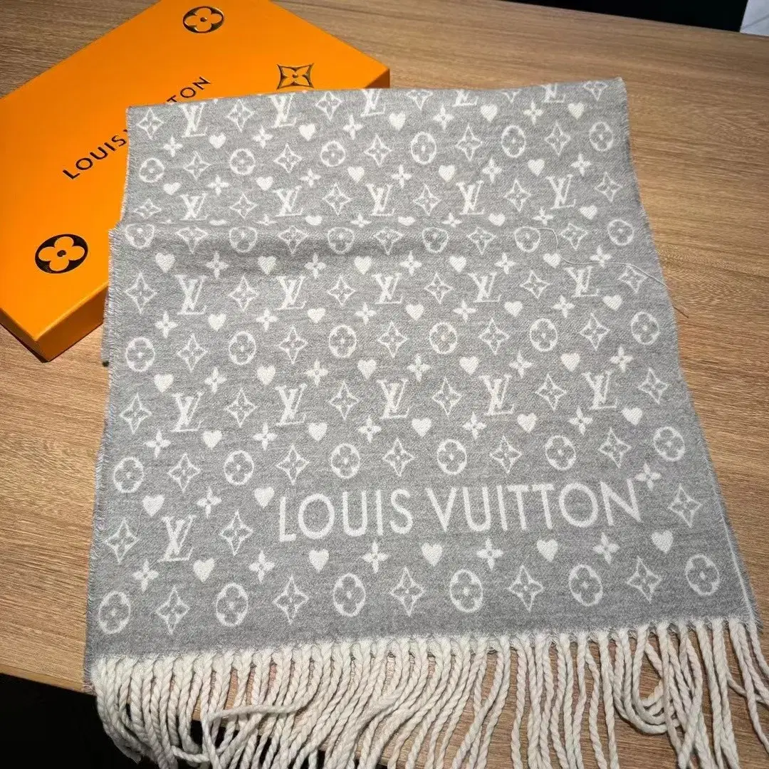 Louis Vuitton루이 뷔 통 스카프