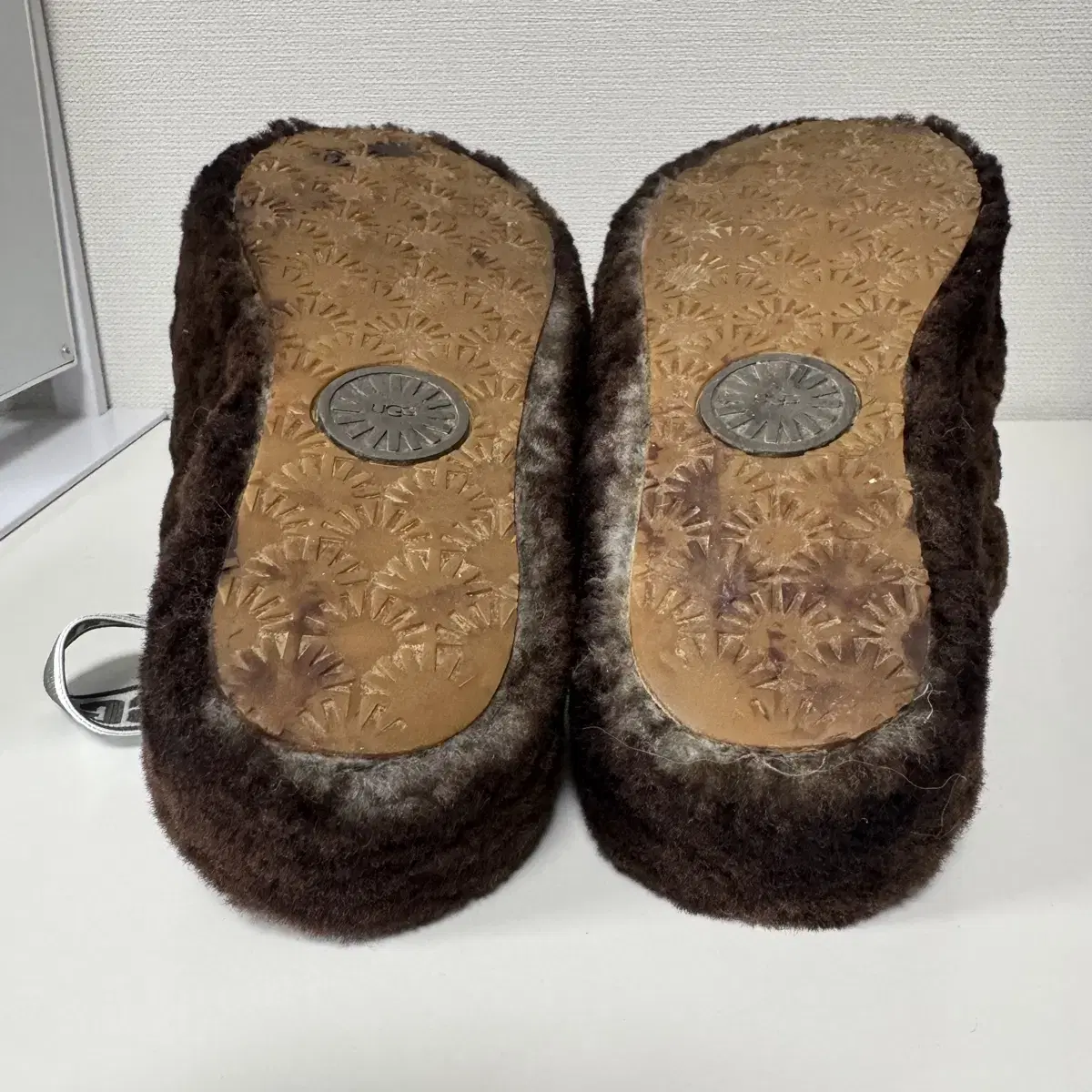 어그 Ugg 플러프 여성 양털 슬리퍼 230