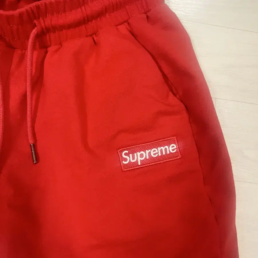 슈프김 반바지 Supreme (L)