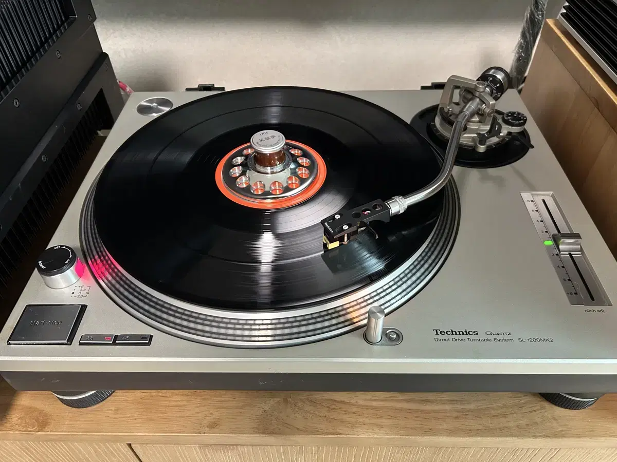 테크닉스 SL1200 MK2 턴테이블