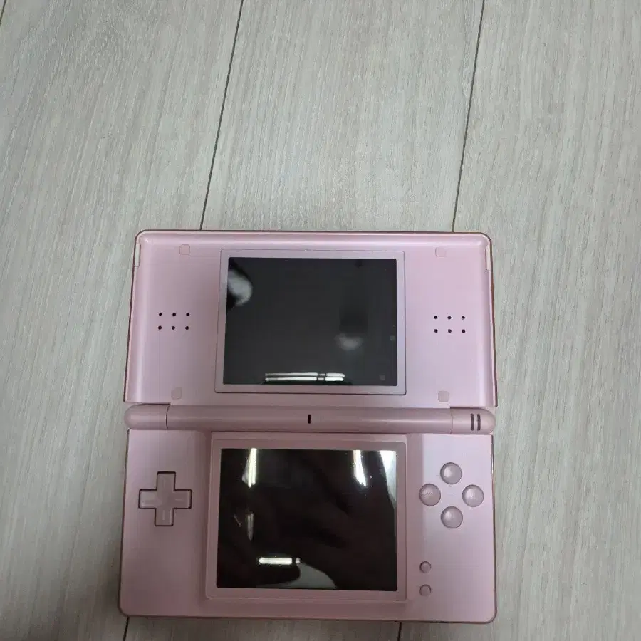 닌텐도 ds lite 핑크 판매합니다