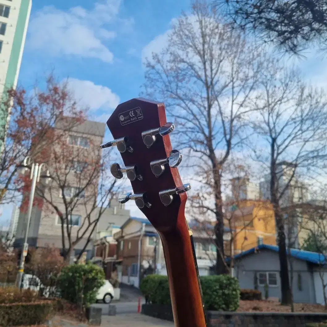 입문용 국민통기타 인기제품 데임 기타 판매합니다