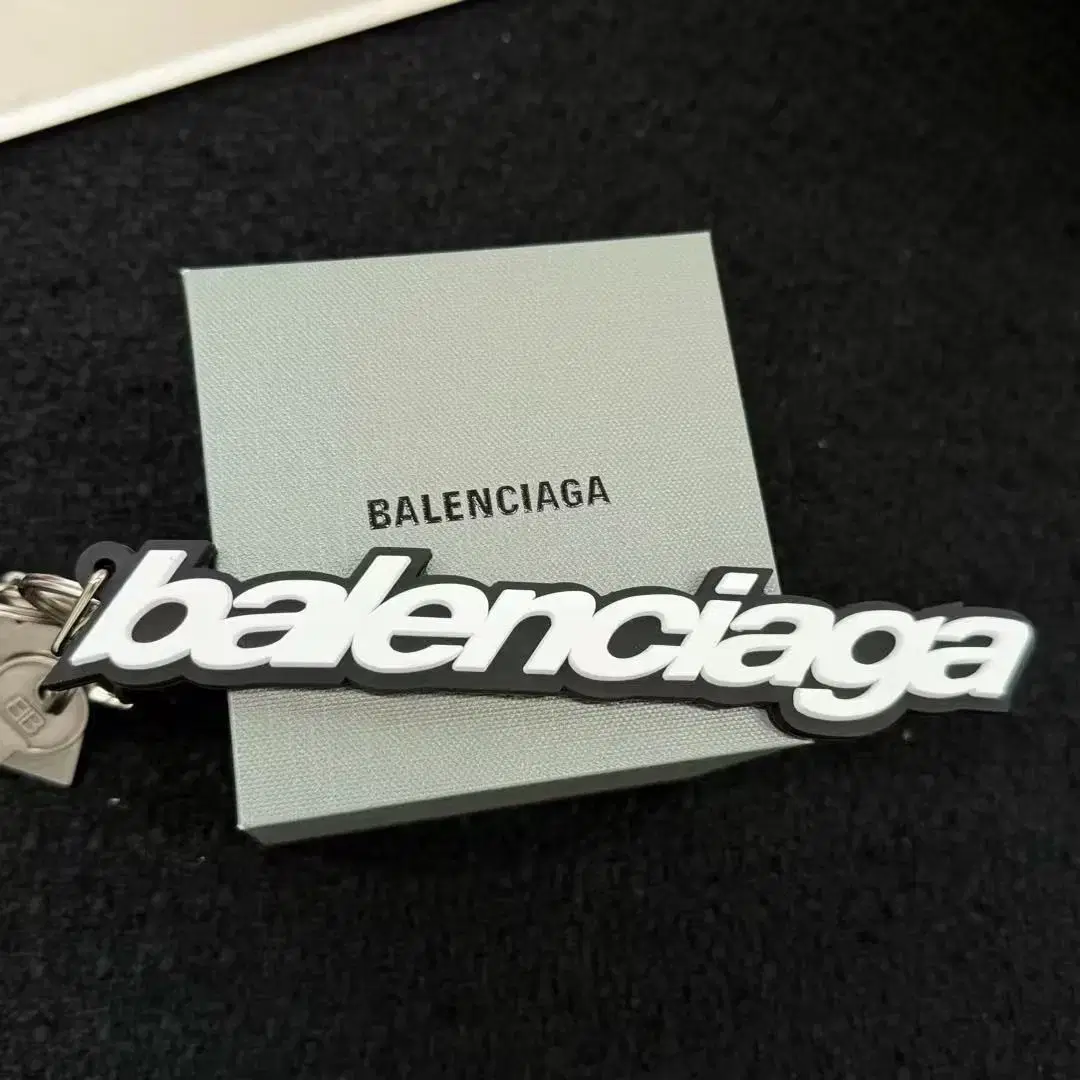 Balenciaga발렌시아가 키홀더 자동차 키홀더 가방 걸이