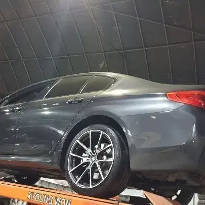 BMW M8 20인치 F바디 전용 한대분 재고 정리합니다 79만원