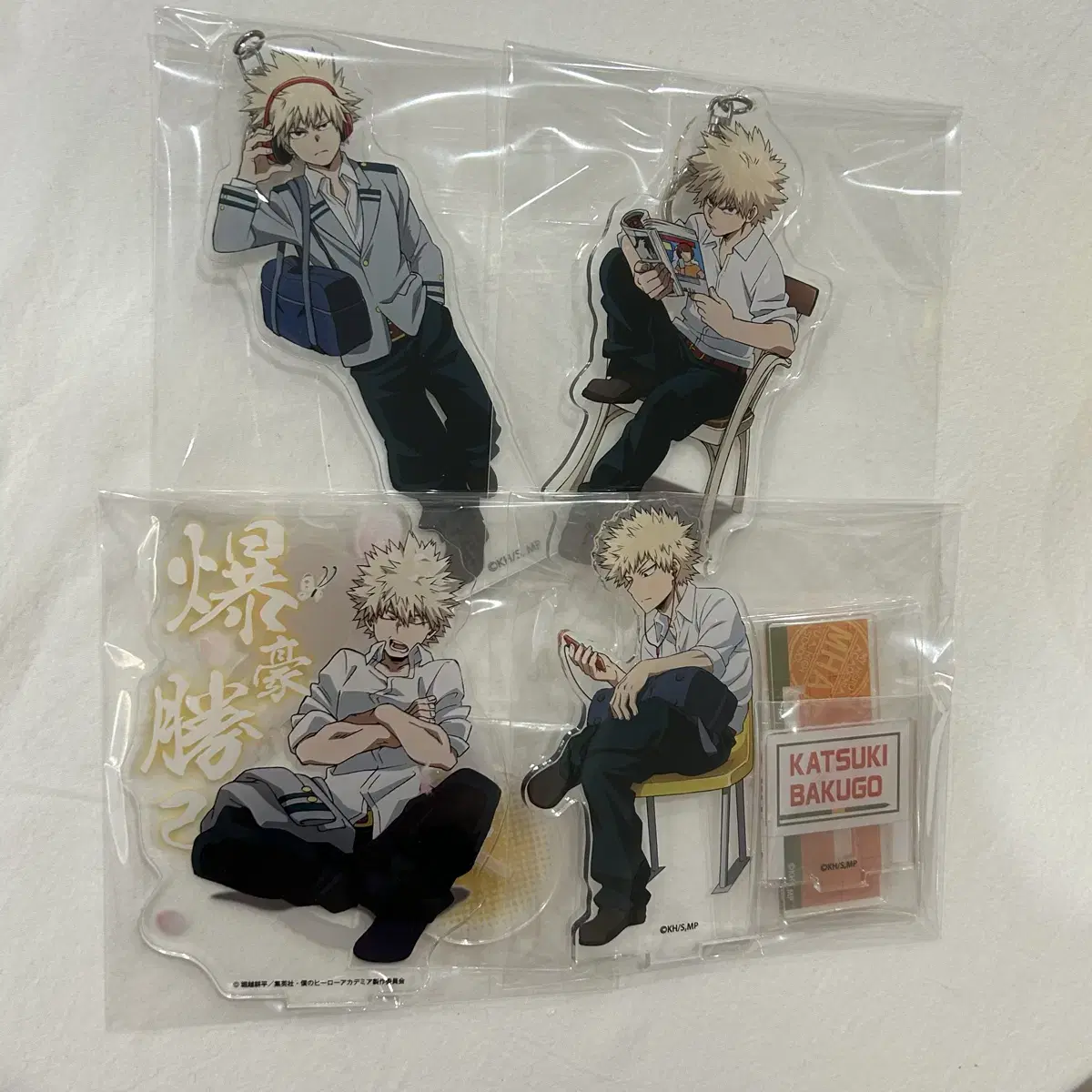 Bulk) Nahia Hiroaka Bakugo acrylic stand keyring Cherry Blossom Reading Music