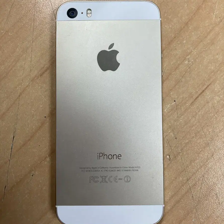 iPhone5s 16GB Gold  50071