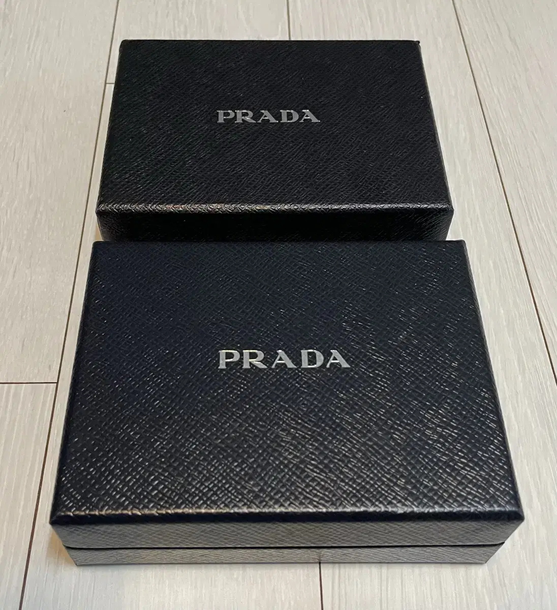 [PRADA]프라다 박스 케이스 판매 합니다