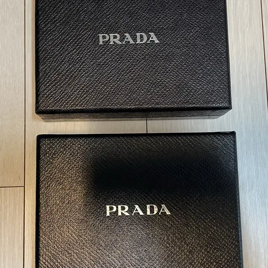 [PRADA]프라다 박스 케이스 판매 합니다