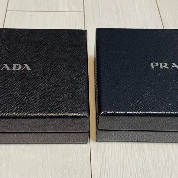 [PRADA]프라다 박스 케이스 판매 합니다