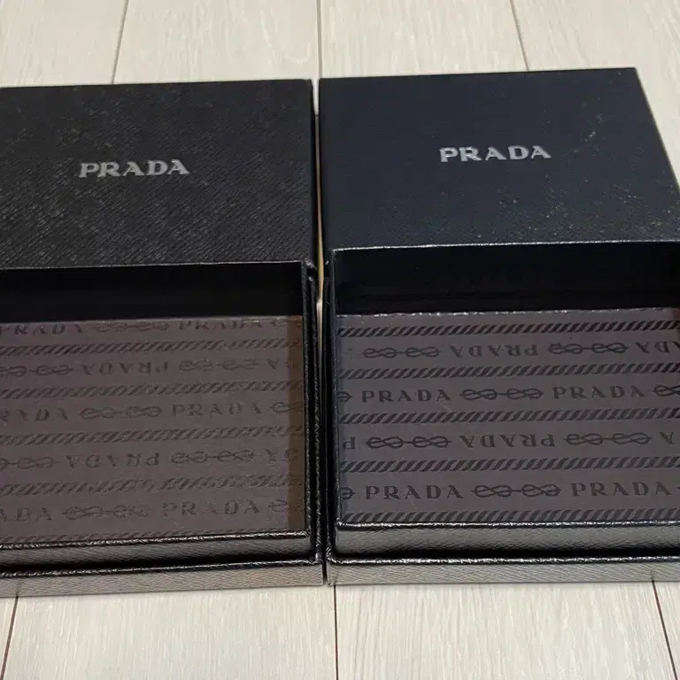 [PRADA]프라다 박스 케이스 판매 합니다