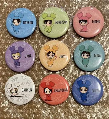 TWICE 팝업 캔뱃지 나연 사나 미나 허벅지 러블리