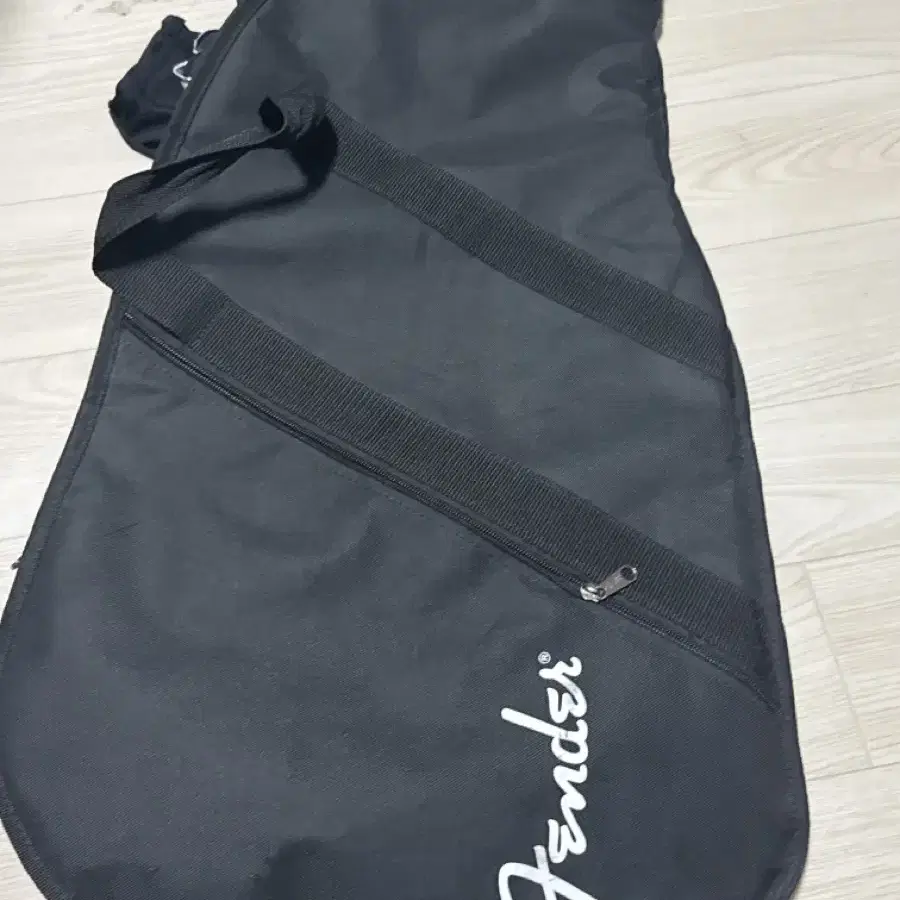 Fender 펜더 라이트긱백