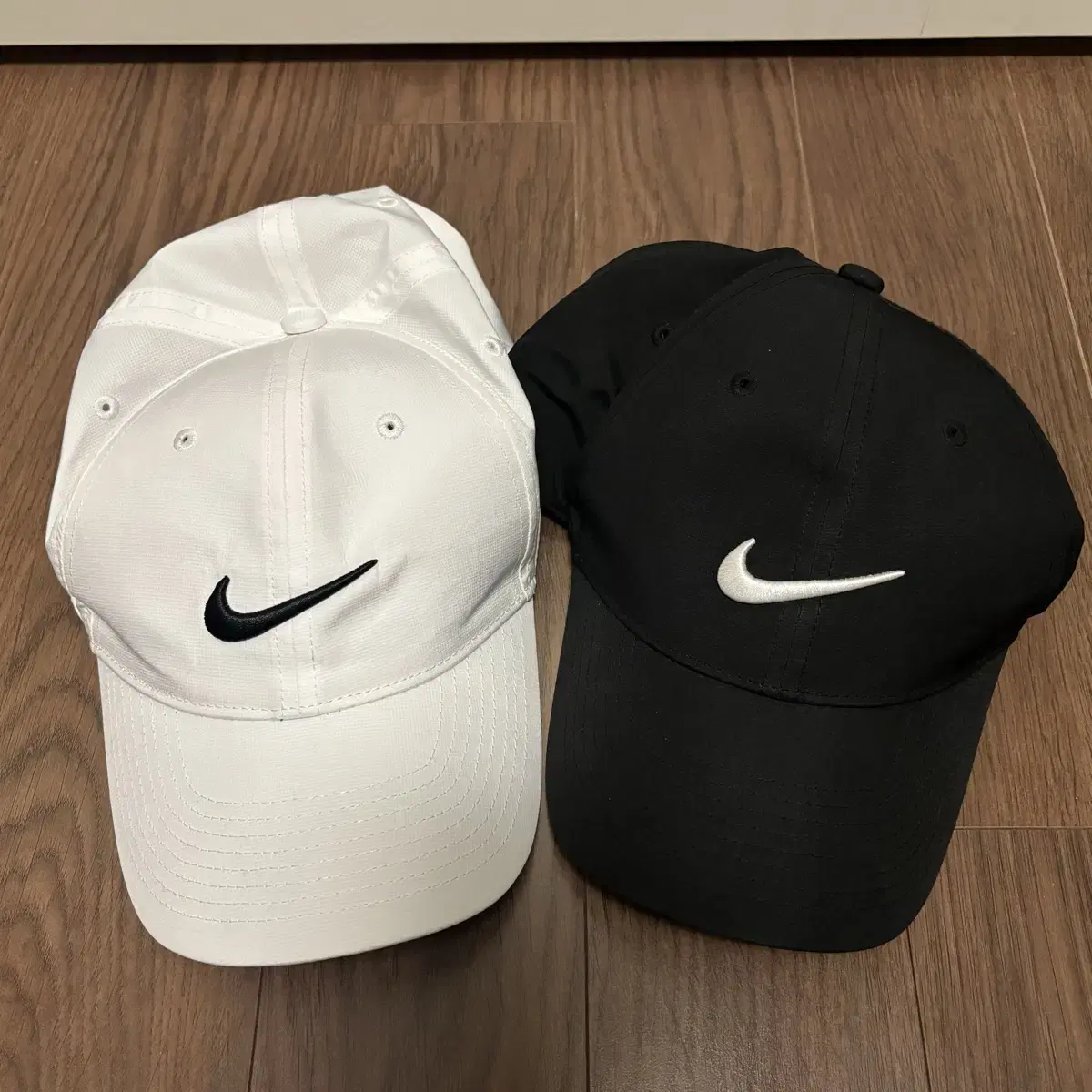 Nike 나이키 화이트 볼캡 모자