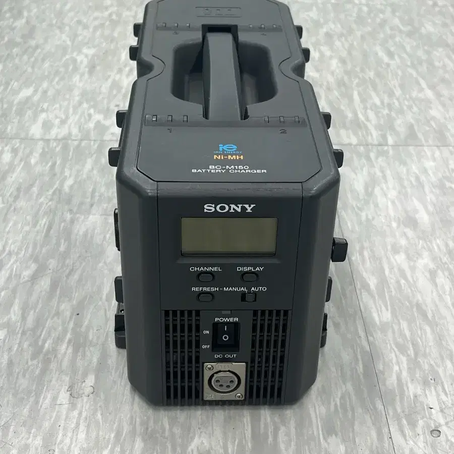 v 마운트 충전기 / sony bc-m150