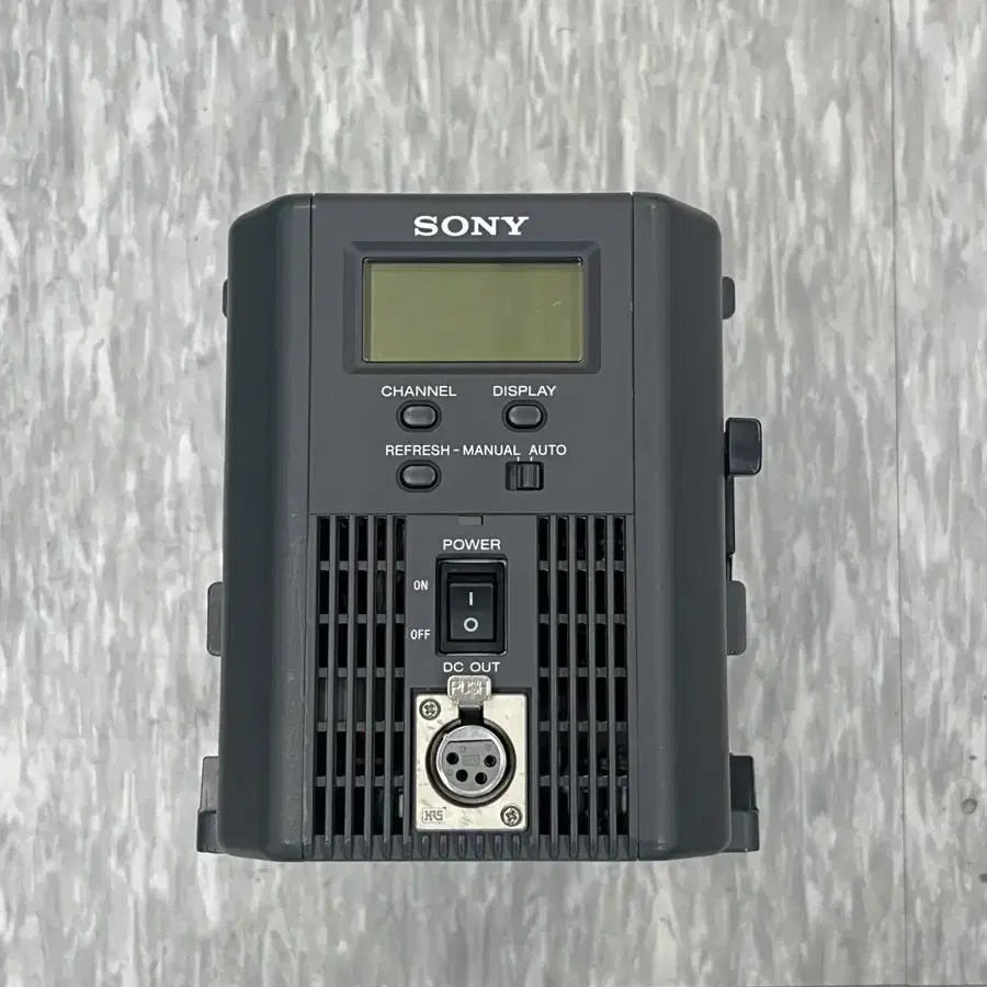 v 마운트 충전기 / sony bc-m150