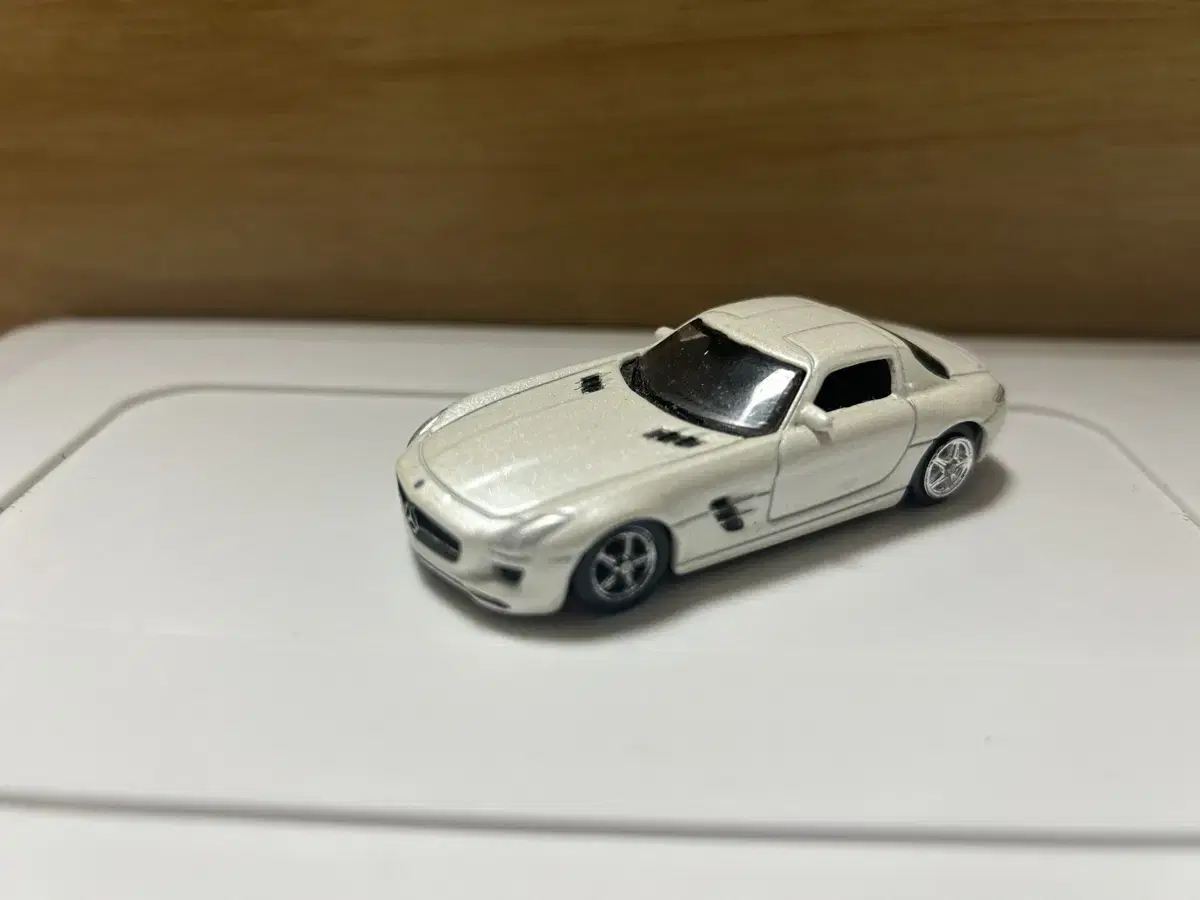 1:64 웰리 메르세데스 벤츠 SLS AMG