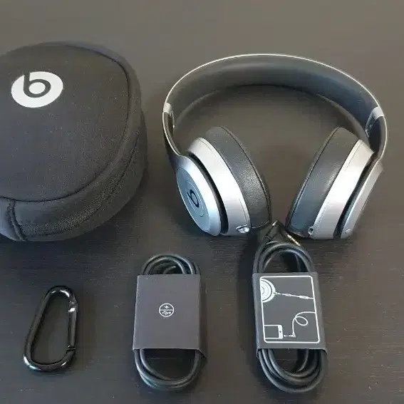 [중고품] Beats by Dr. Dre Solo 2 On-Ear 헤드폰