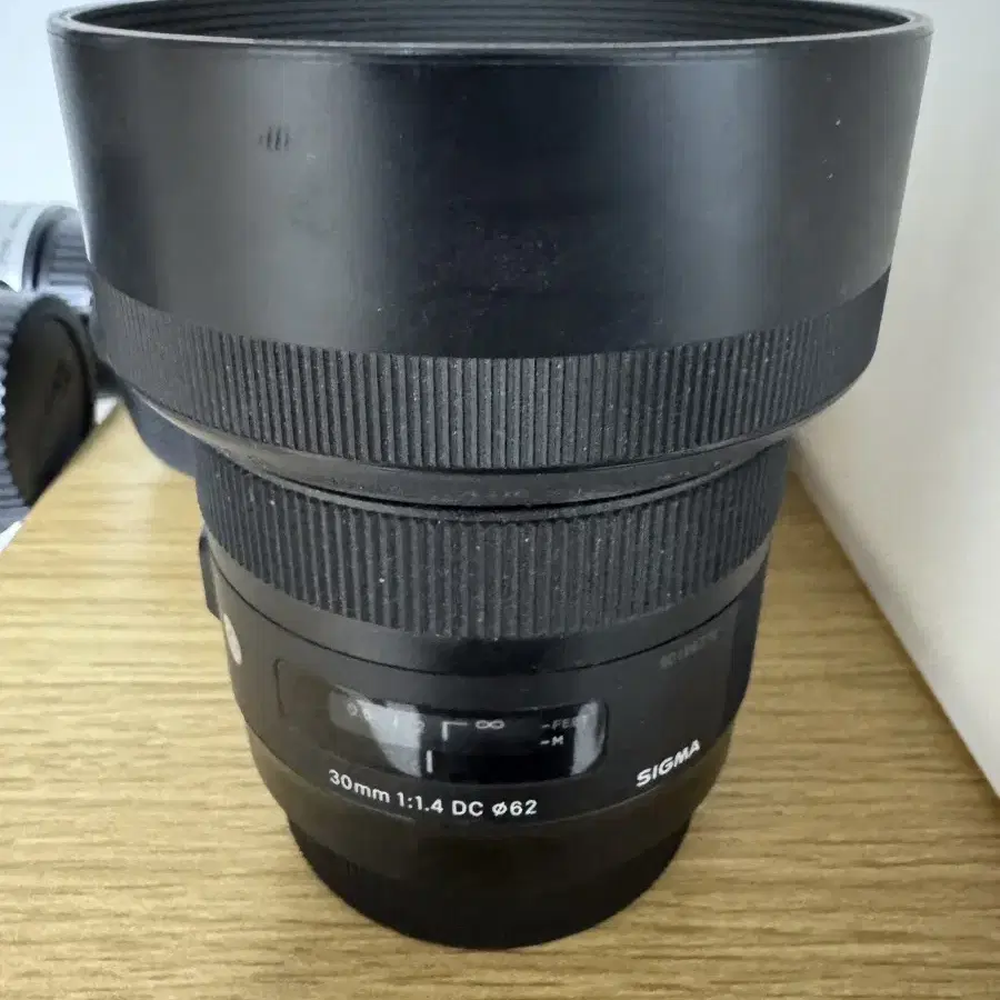 시그마 아트 f1.4 30mm 캐논마운트 렌즈판매합니다