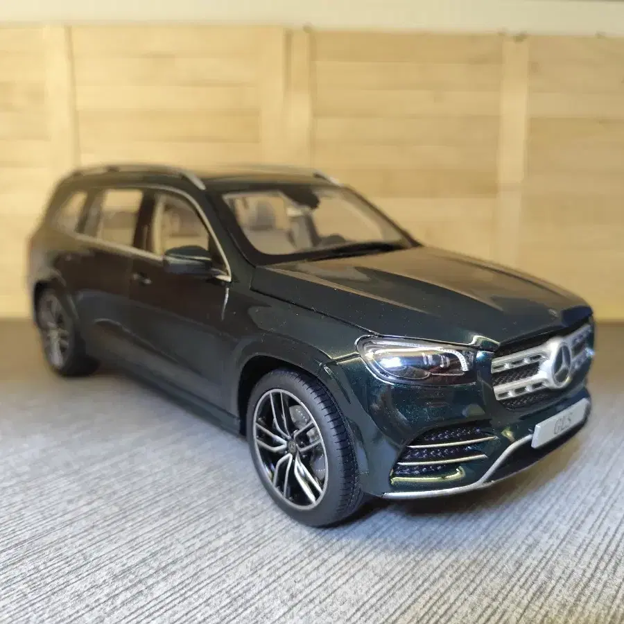 벤츠 gls600 1:18 파라곤 다이캐스트