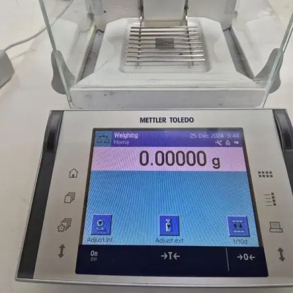 Mettler Toledo XP205 분석 정밀저울