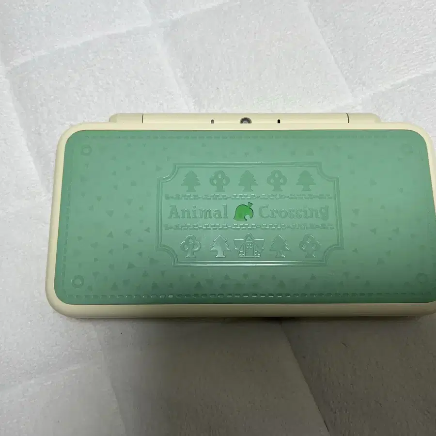 뉴 닌텐도 2ds xl 동물의 숲 에디션