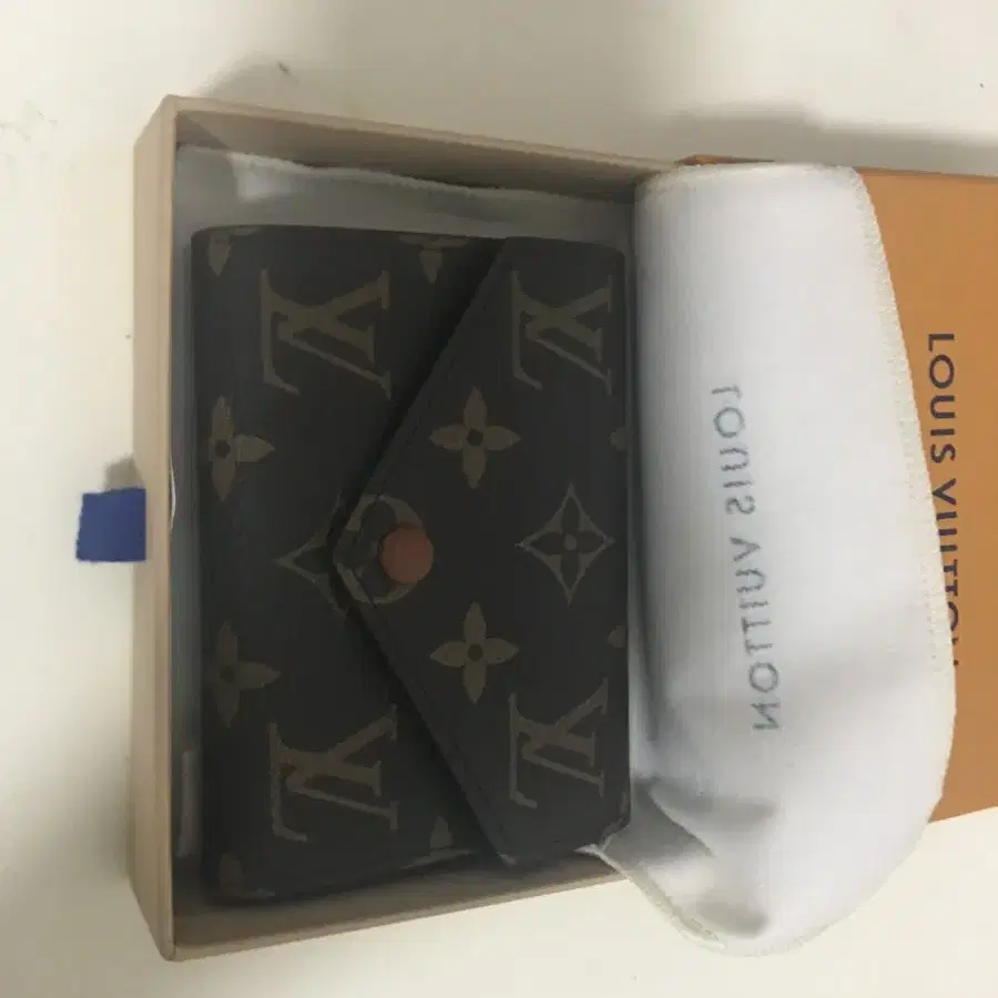 루이비통 louis vuitton 남녀 공용 지갑