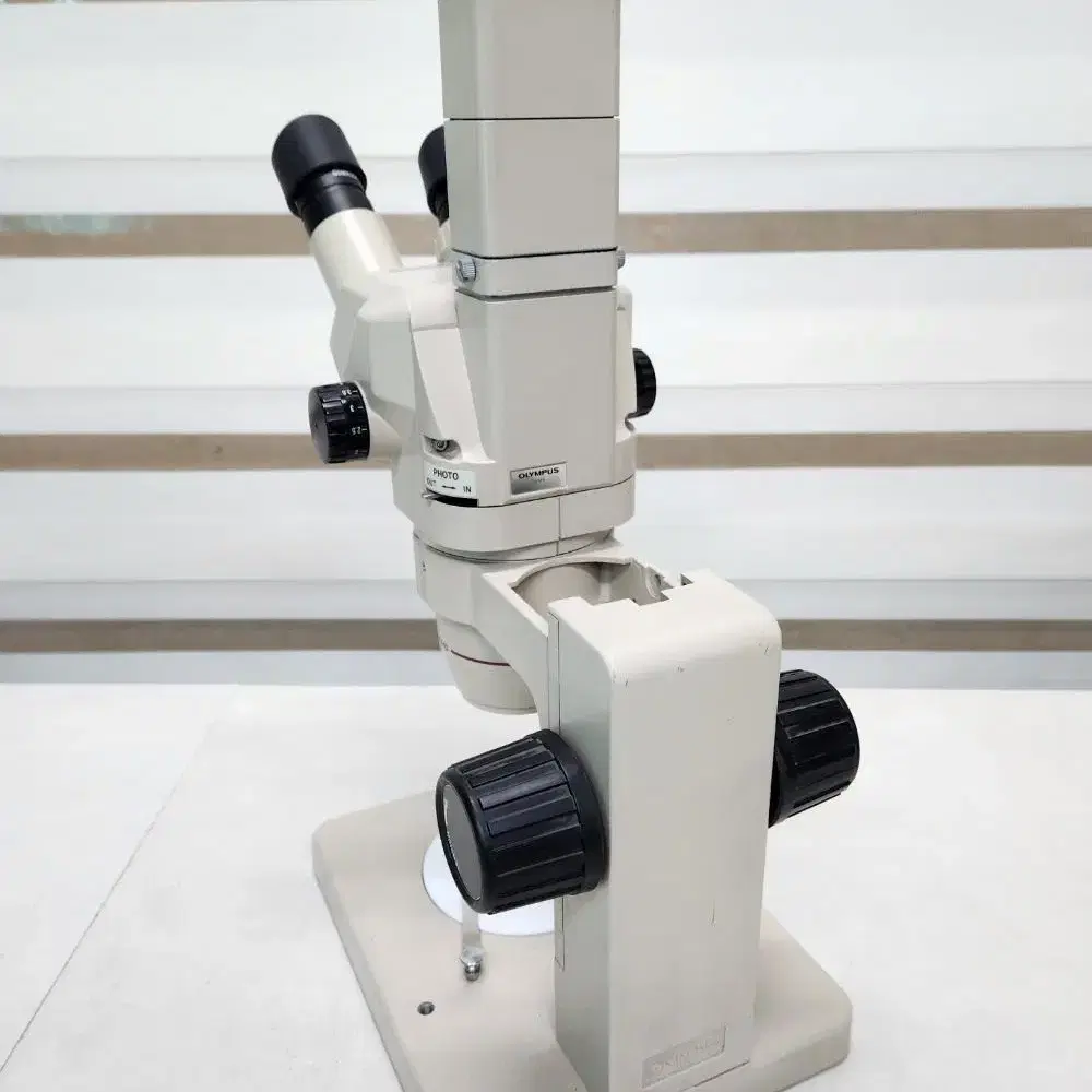 Olympus SZ40 Stereo Microscope