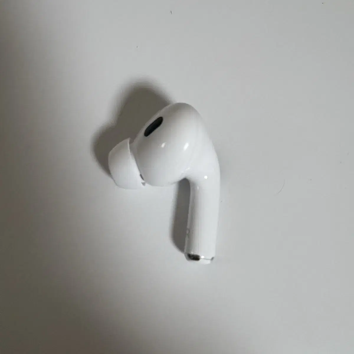 AirPods Pro 2 Gen 2 Type C right unit sold individually