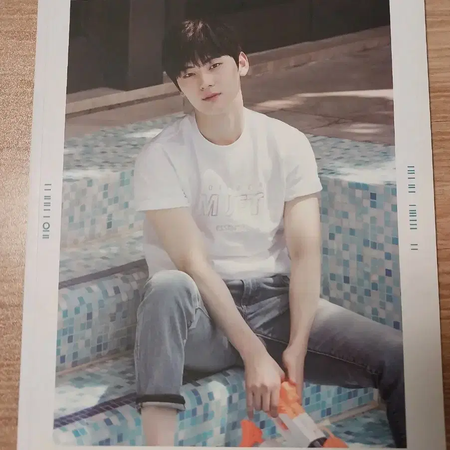 황민현 미니포토북