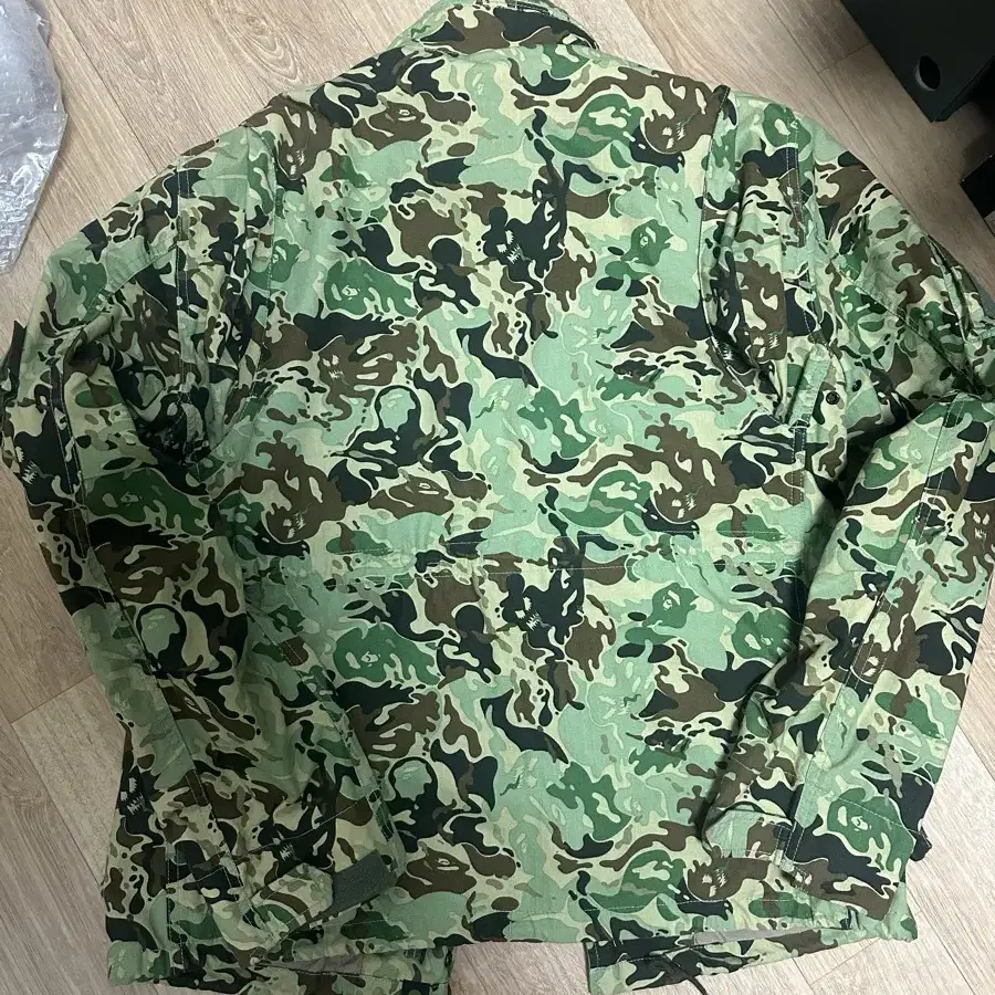 베이프 Bape M65 판매합니다.