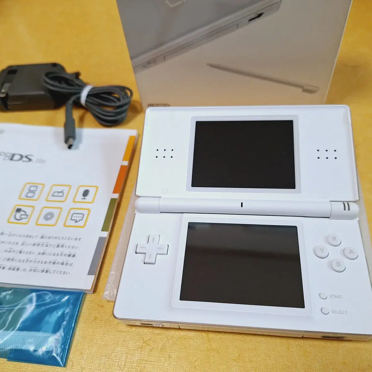 신품급 닌텐도 DS LITE 화이트 일본판 박스셋 dslite 아님