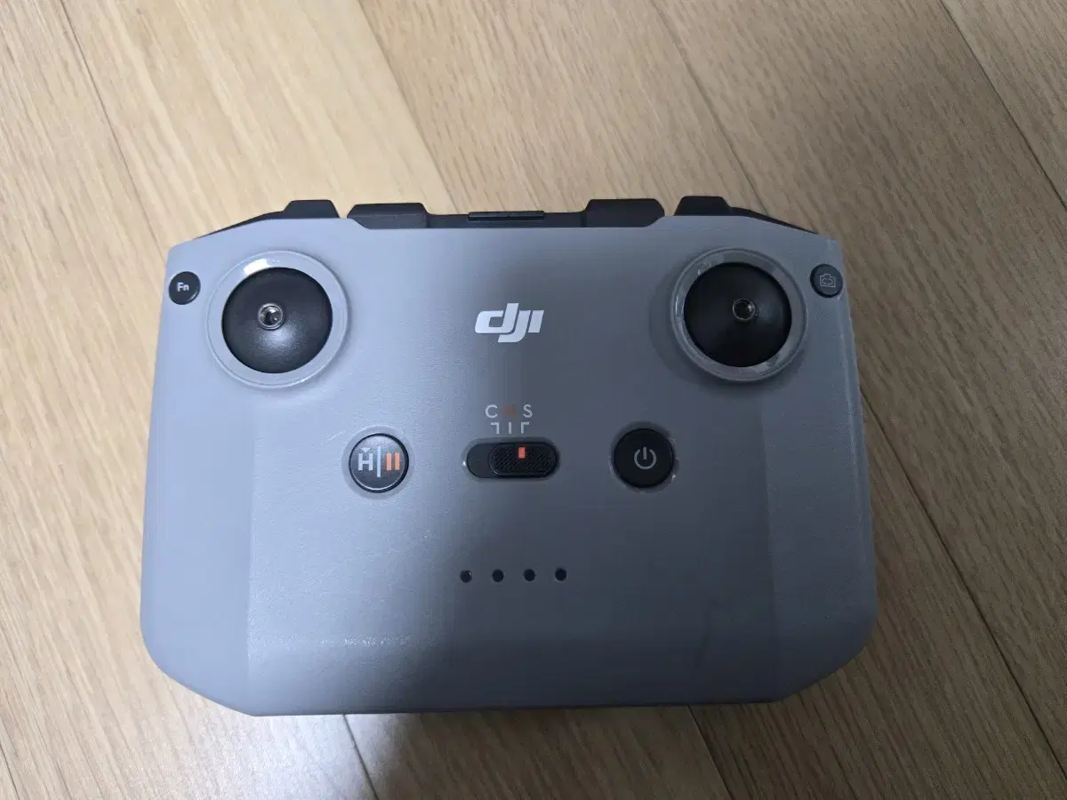 DJI   NEO 조정기 팝니다