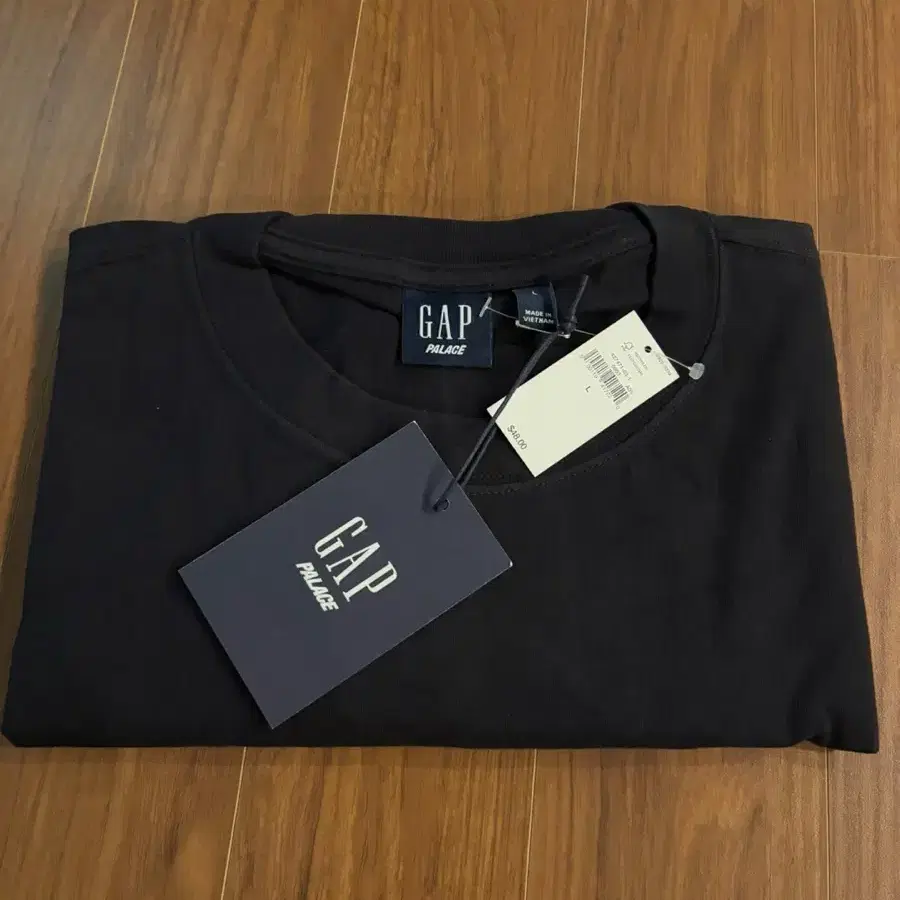 새상품) Palace x Gap 팔라스 갭 티셔츠 L