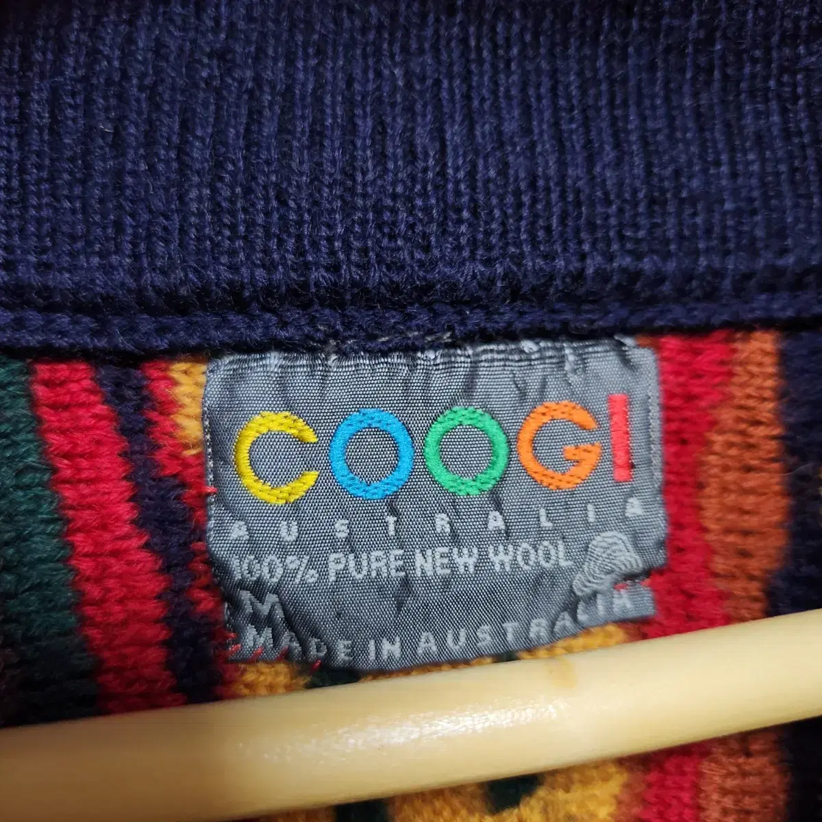 COOGI 쿠지 케이블 니트 M 100 브이넥