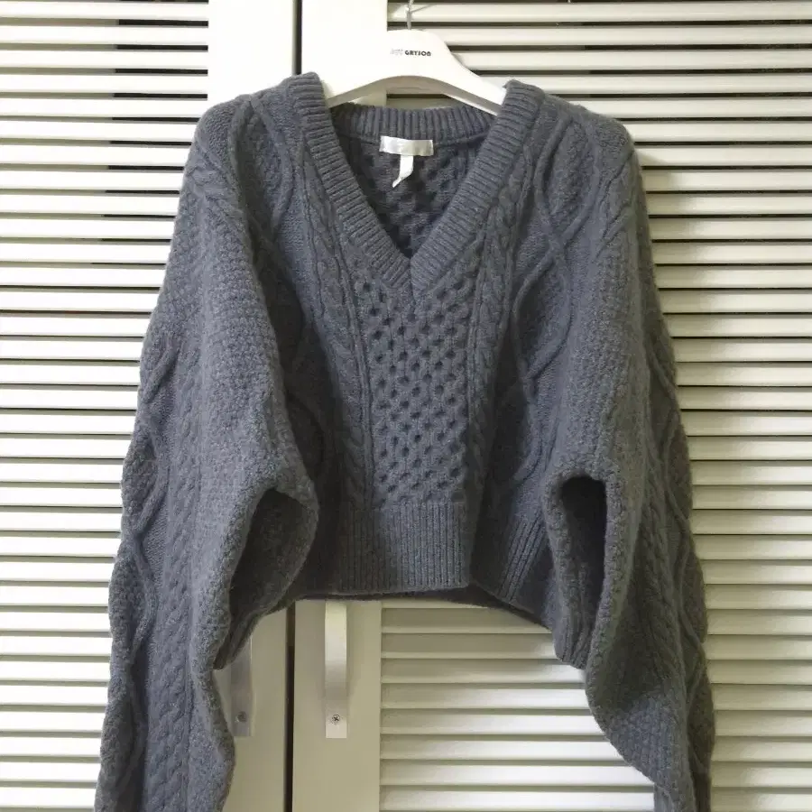 ReL 리엘 Cable crop wool knit (gray)