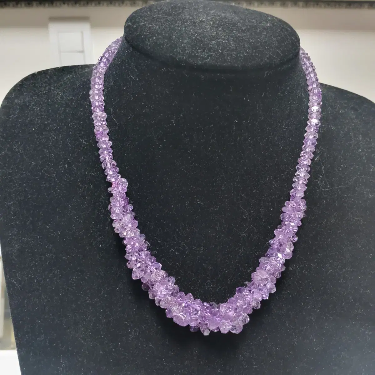 Mauve amethyst triplets necklace