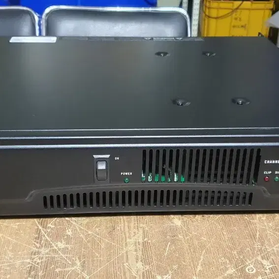 QSC CMX800V 앰프