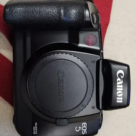 캐논 EOS 5qd 필름SLR 팝니딘.