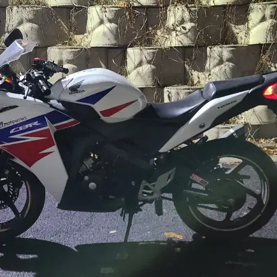 14년혼다 CBR125 R 오토바이