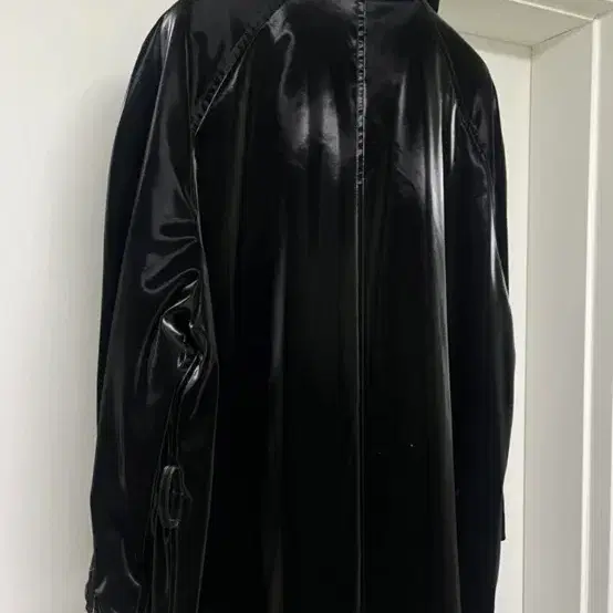 Saint Laurent 생로랑 페이턴트 pvc 코트