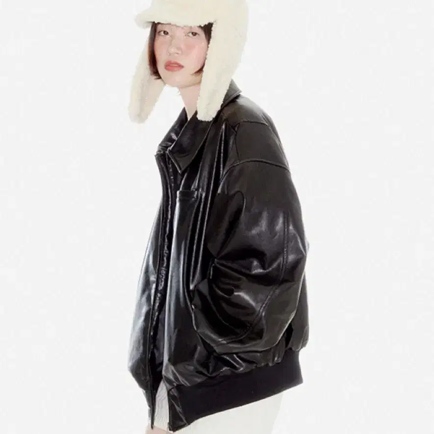 유희 youhee shearing trapper hat